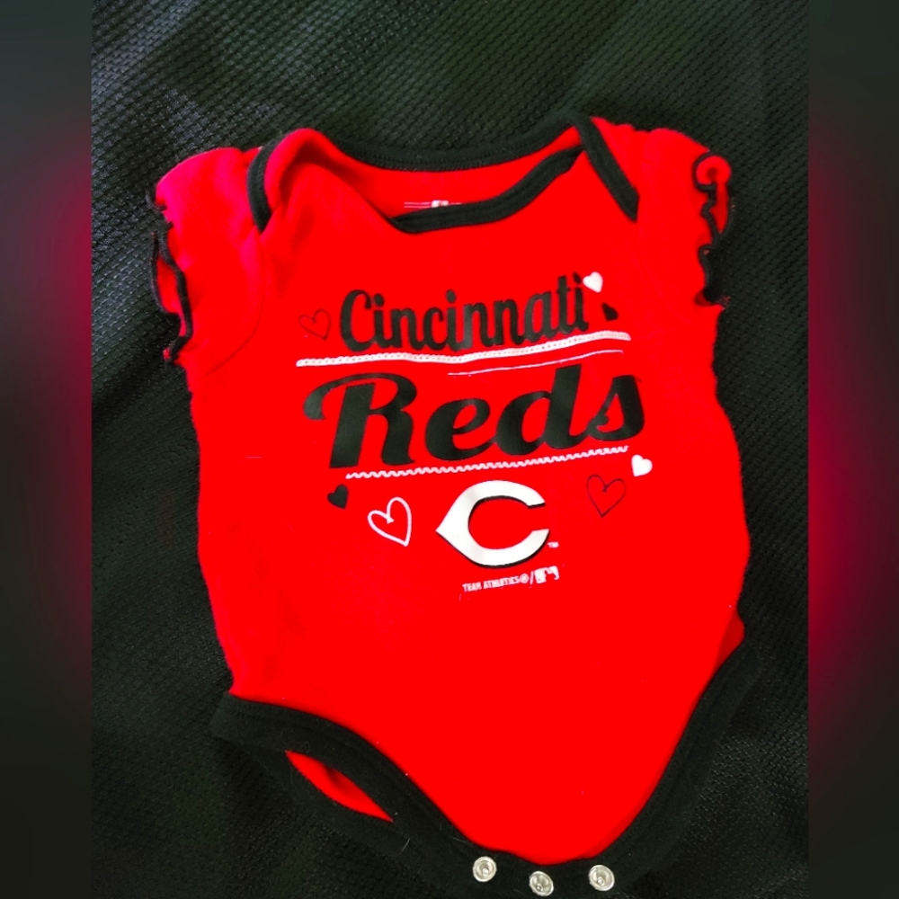 Cincinnati Red's bodysuit